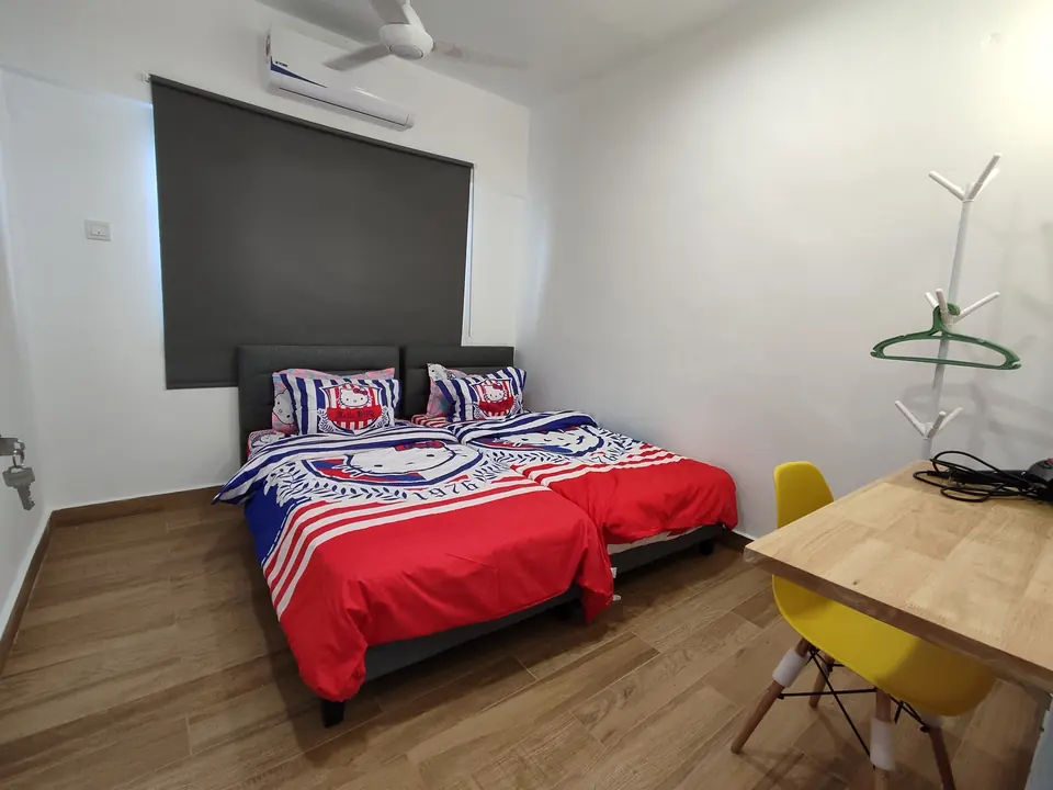 Second bedroom