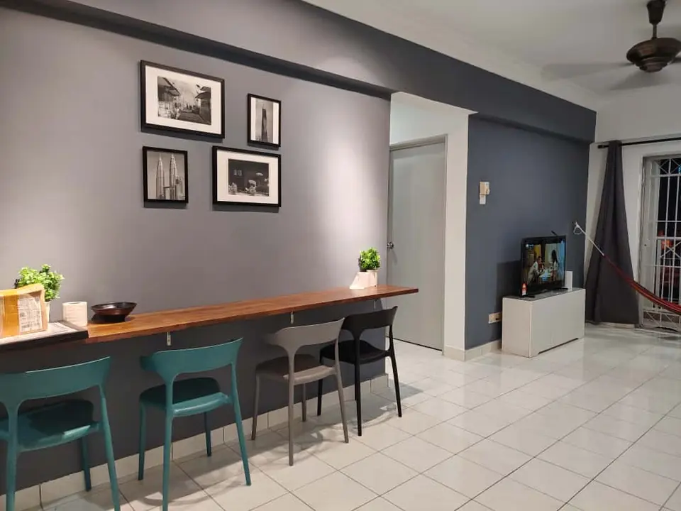 Living and dining area